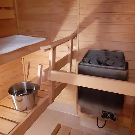 Apartamento Huvilatie With Sauna - Huvilatien Saunallinen Huoneisto Rovaniemi